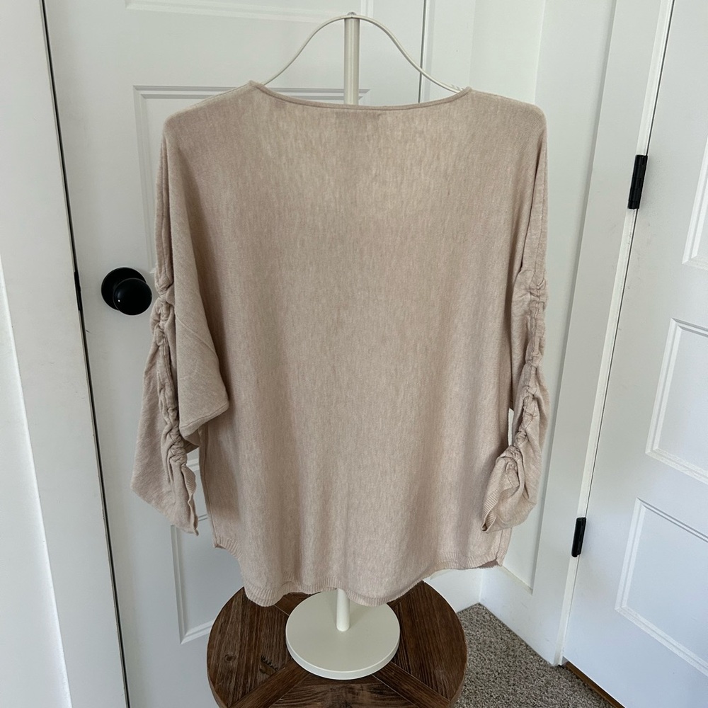NWOT Max Studio Sweater with Ruched Sleeves - Picture 2 of 3